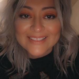 Meet your Posher, Yolanda